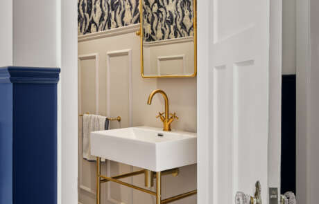 custom renovated island park bathroom